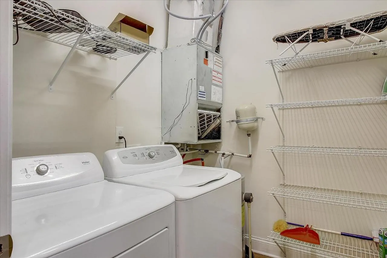 Studio And 1Br Apts By Frontdesk Apartment Charlotte