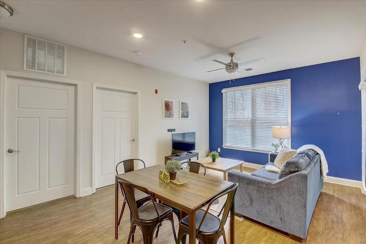 Studio And 1Br Apts By Frontdesk Apartment Charlotte